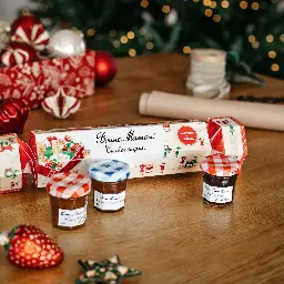 BM_2026_CHRISTMAS_CRACKERS_MOODPICTURE_PRODUCTSHEET_WEBSITE.webp